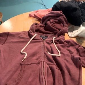 A american eagle outfitters sweatshirt